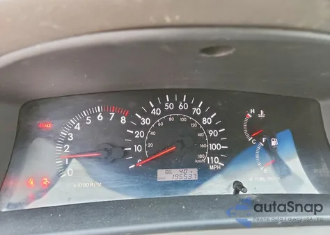 2005 Toyota Corolla Ce z USA, uszkodzony, nr VIN 1NXBR32E75Z497021